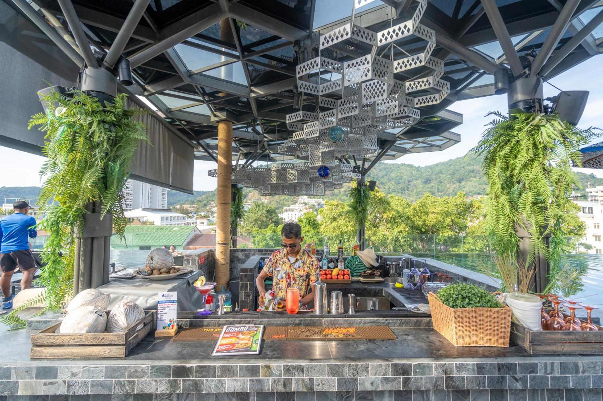 Hotel Indigo Phuket Patong By Ihg מראה חיצוני תמונה The kitchen at the restaurant