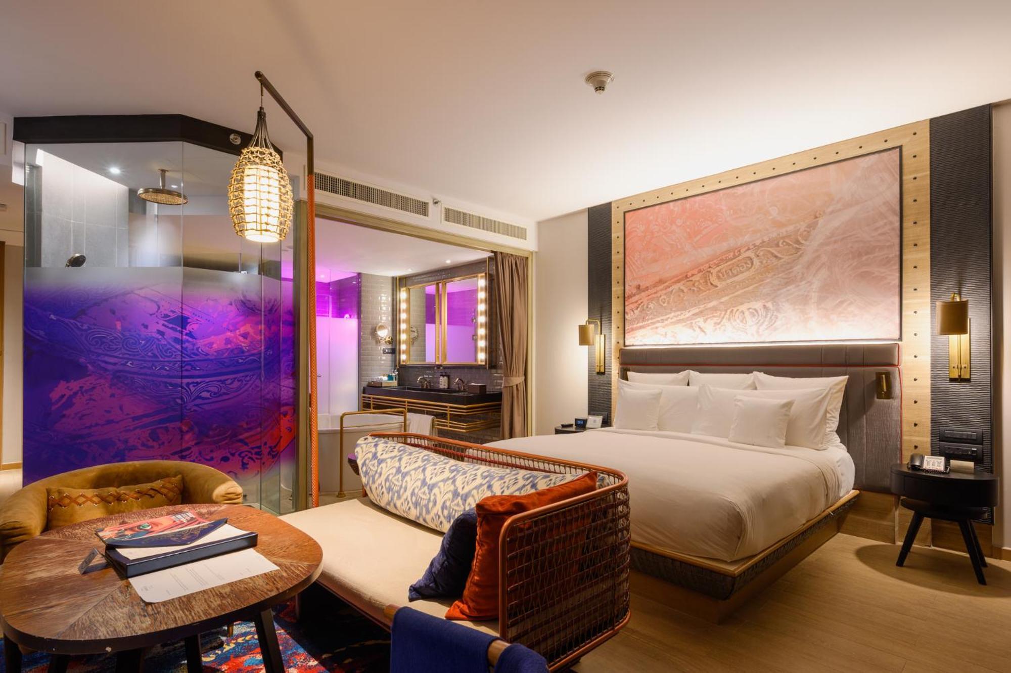 Hotel Indigo Phuket Patong By Ihg מראה חיצוני תמונה A suite at The Standard London